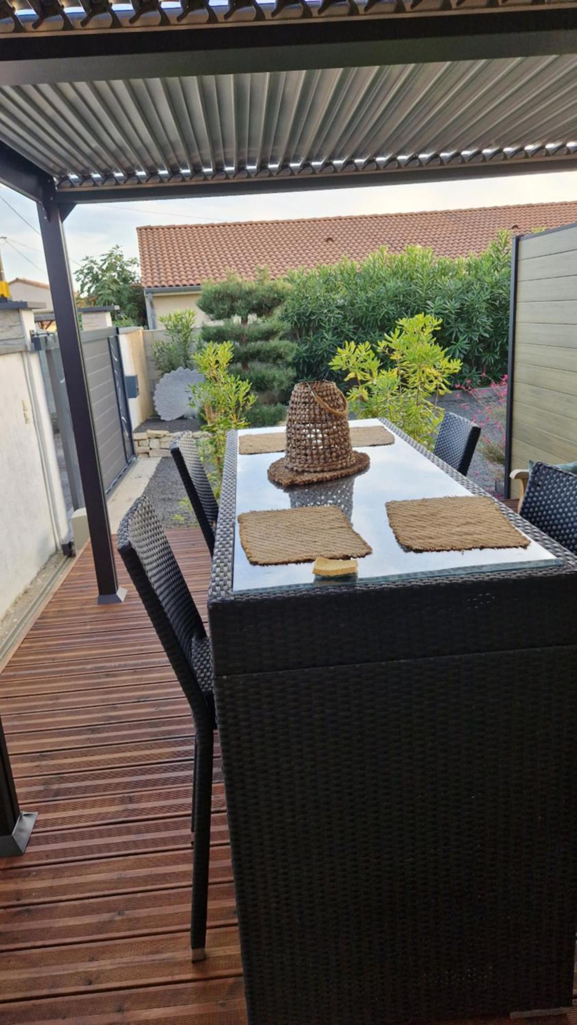 Appartement Pour 4 Avec Terrasse Chanos-Curson Eksteriør bilde
